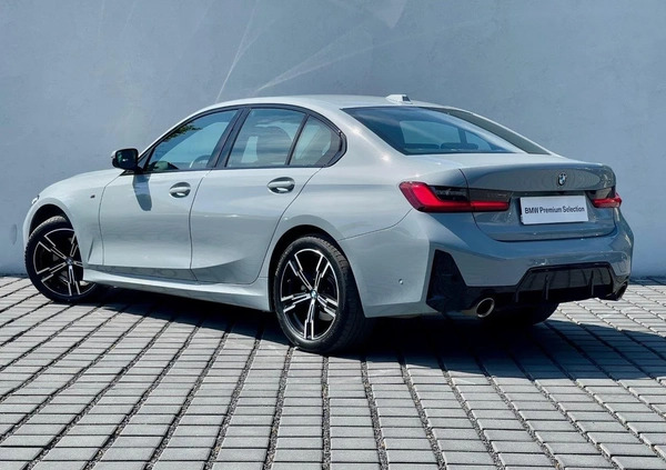 BMW Seria 3 cena 211000 przebieg: 17000, rok produkcji 2023 z Rawicz małe 106